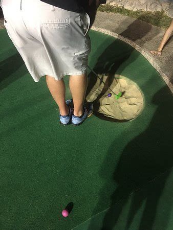 Mxgic carpet golf ticksts